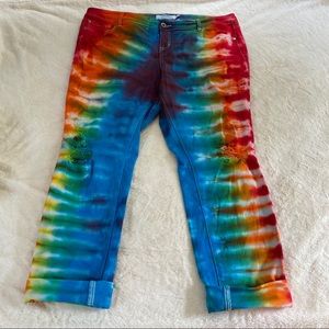 🌈Torrid custom tie dye rainbow boyfriend jeans 18